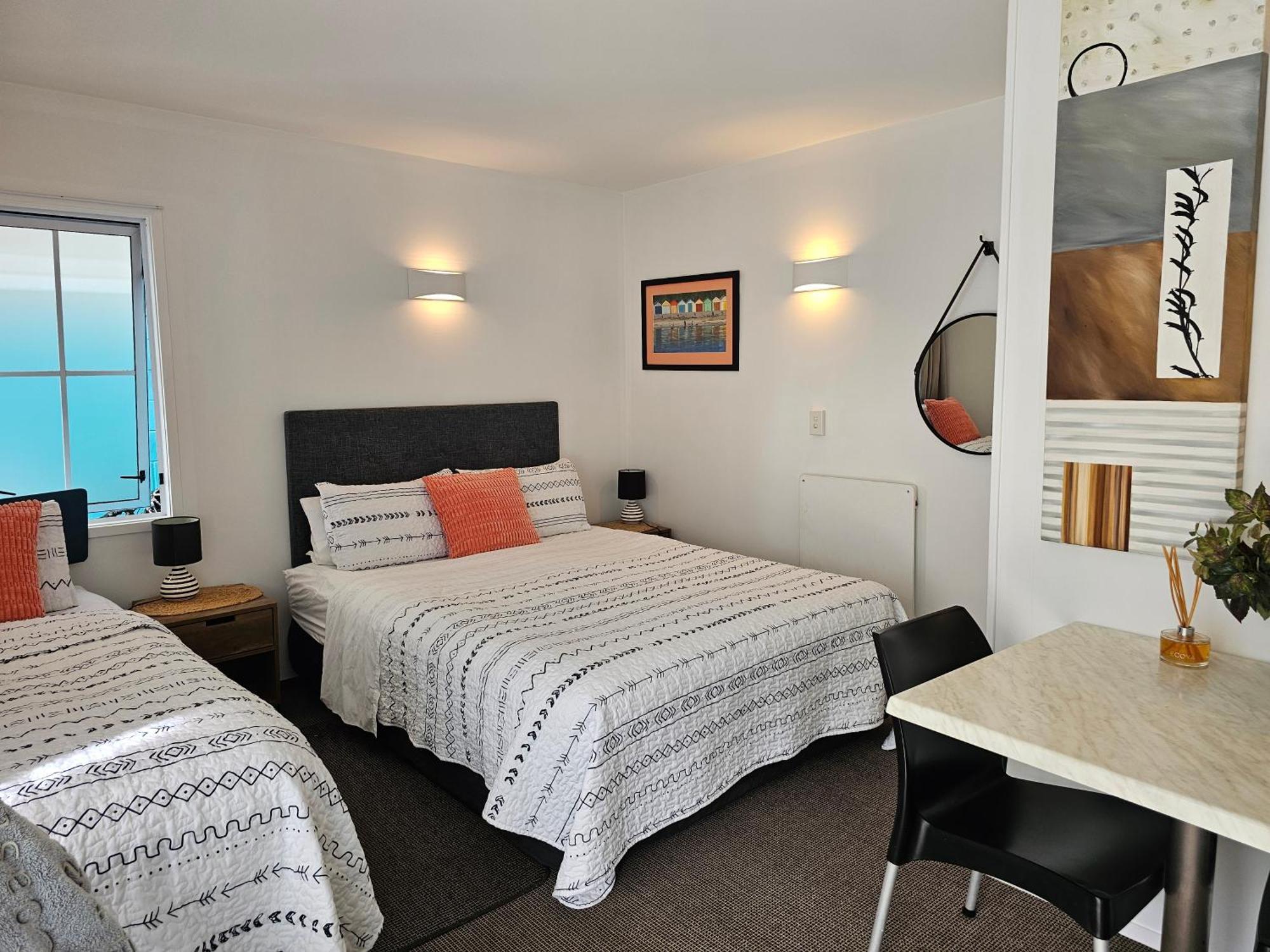 Albert Number 6 Whitianga Bilik gambar